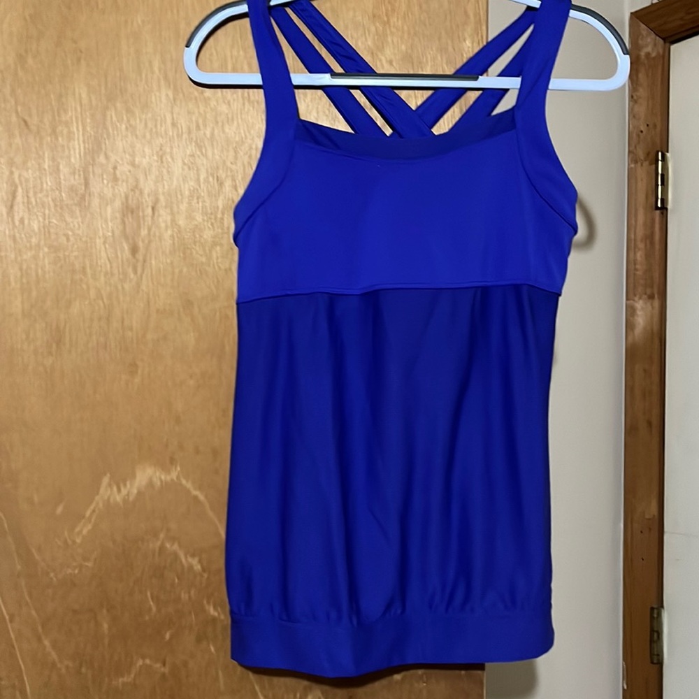 Athleta sports top